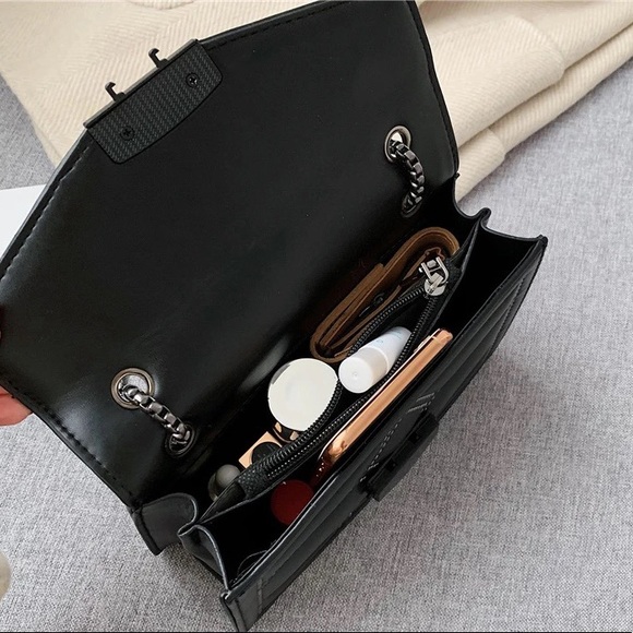 Crossbody Chain Black Purse / Messenger Bag - Picture 3 of 14